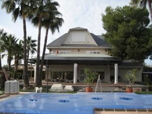 Ampliación de cubierta sobre estructura metálica en Benicasim, fotografía 2 de la intervención documentada